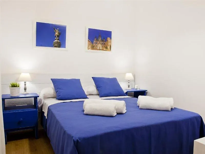 Blue Barcelona Bed and Breakfast Bed & Breakfast