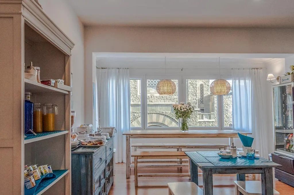 Blue Barcelona Bed & Breakfast