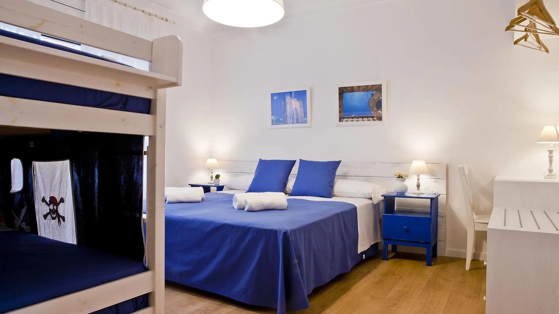 Blue Barcelona Bed & Breakfast 2*,  Spain
