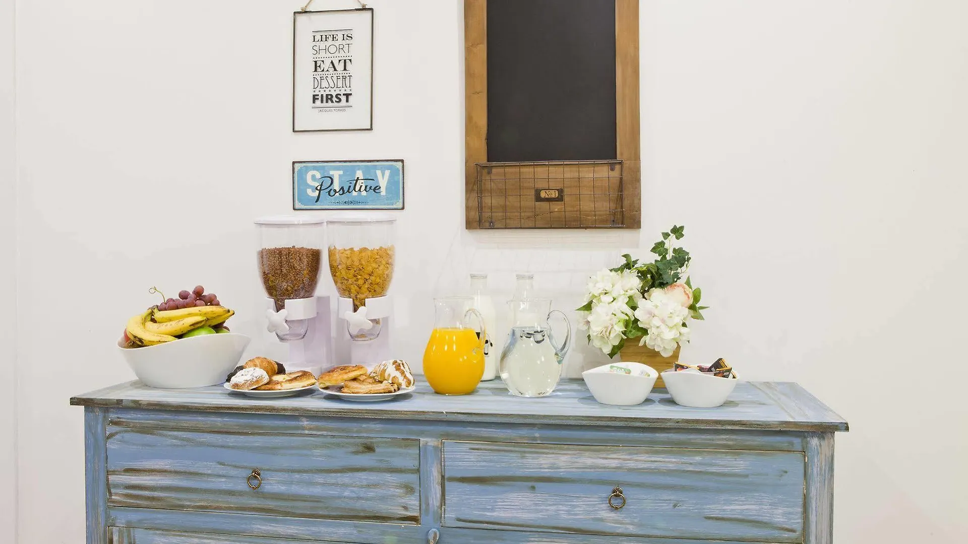 Blue Barcelona Bed & Breakfast