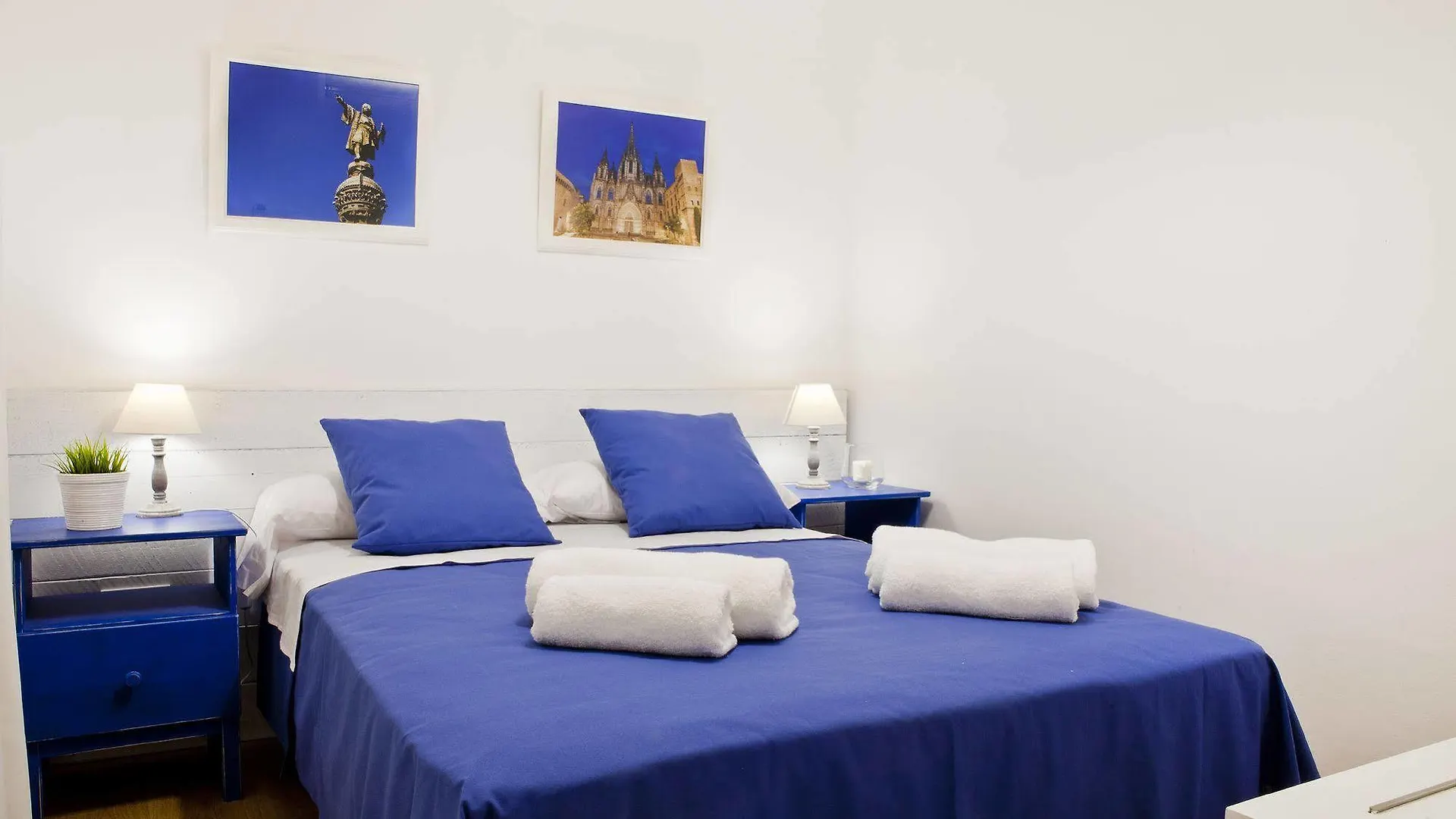Blue Barcelona Bed & Breakfast