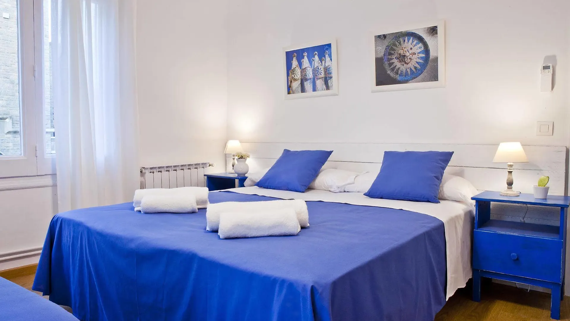 Blue Barcelona Bed & Breakfast