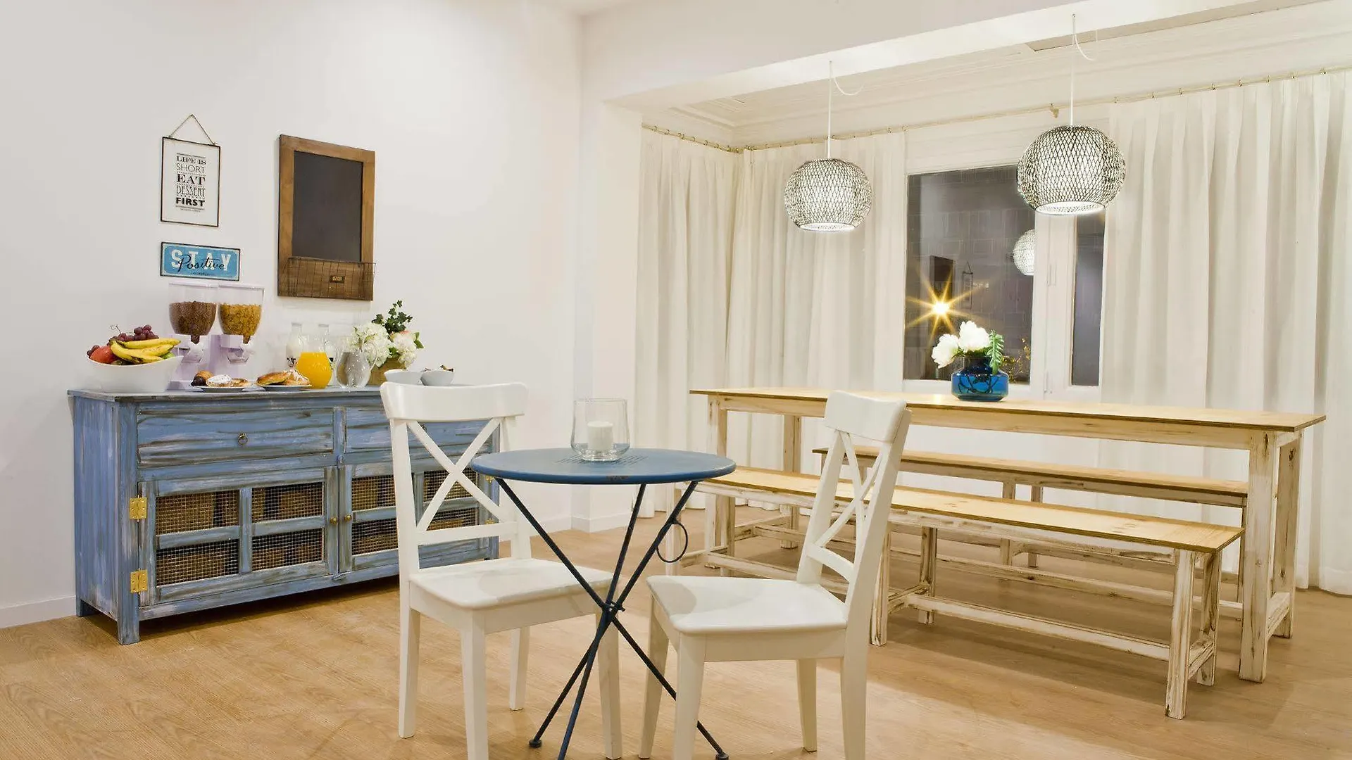 Blue Barcelona Bed & Breakfast
